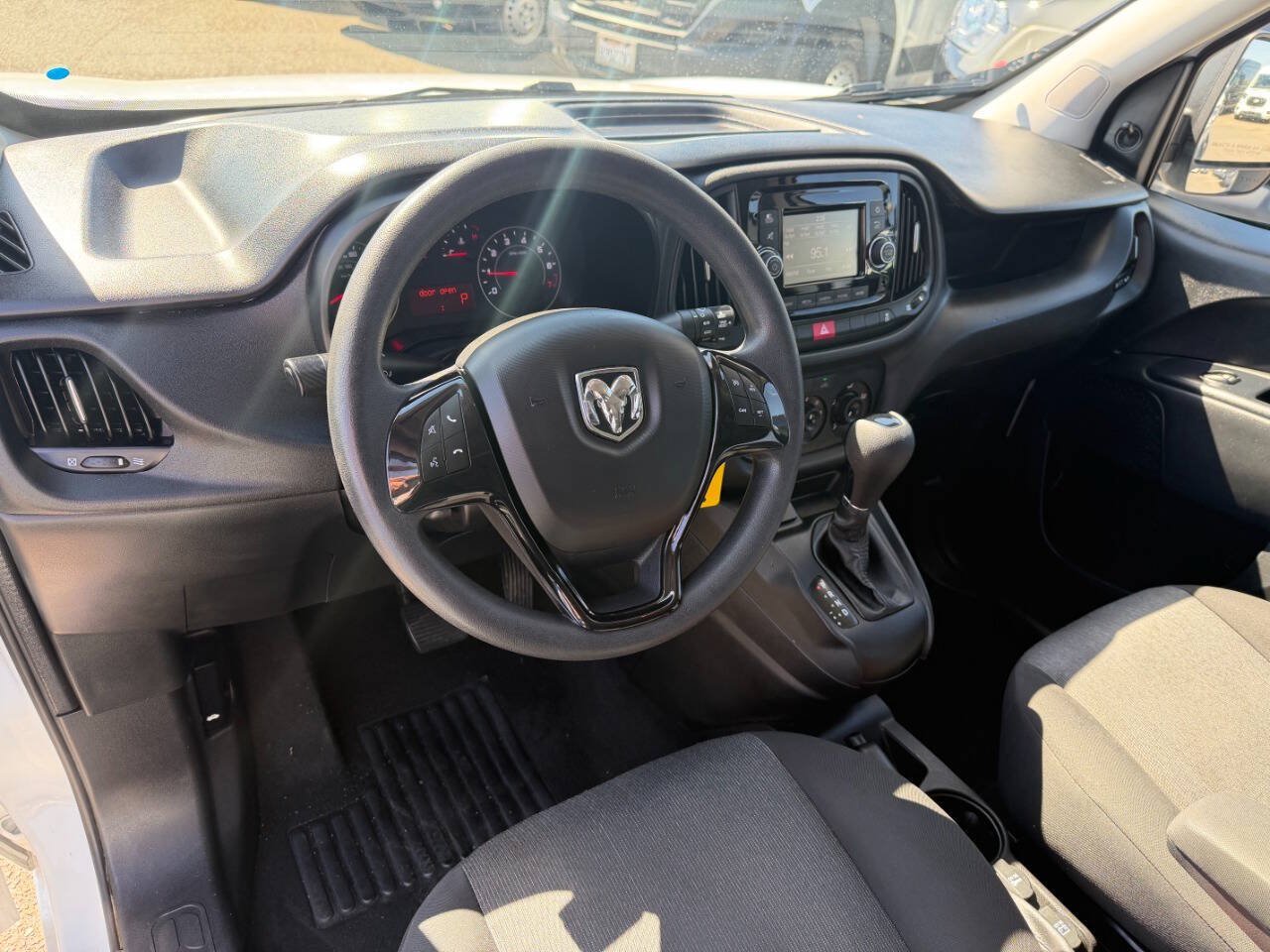 Used 2022 RAM ProMaster City Tradesman FWD image 11