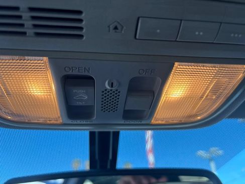 Used 2017 Honda Accord EX-L image 29