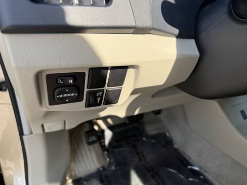 Used 2010 Toyota Prius FWD image 17