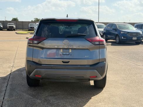 Certified 2022 Nissan Rogue SV FWD image 6