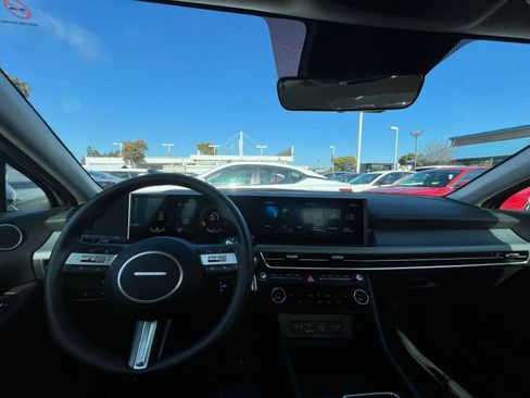 Used 2025 Hyundai Sonata SEL FWD image 34
