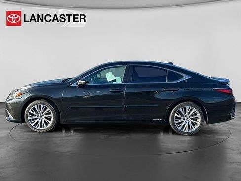 Used 2020 Lexus ES 300h w/ Premium Package FWD image 4