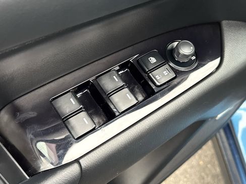 Used 2019 MAZDA CX-5 Touring image 15