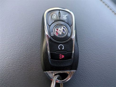 Used 2021 Buick Enclave Premium w/ Sun and Sites Package image 27