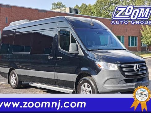 Used 2019 Mercedes-Benz Sprinter 2500 image 1