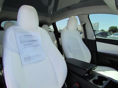 Used 2021 Tesla Model Y Long Range AWD/4WD image 18