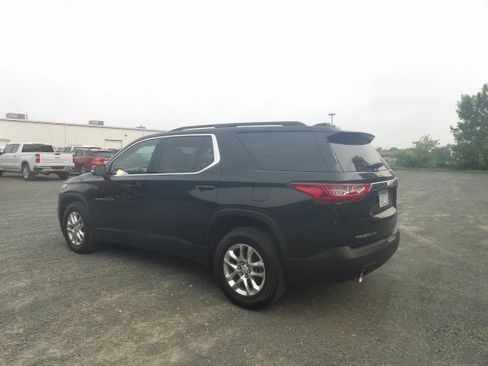 Used 2021 Chevrolet Traverse LT AWD/4WD image 6