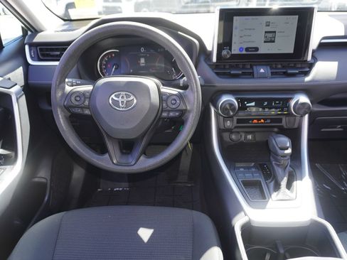 Certified 2023 Toyota RAV4 LE FWD image 11