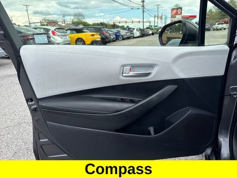 Used 2024 Toyota Corolla SE w/ SE Package FWD image 11
