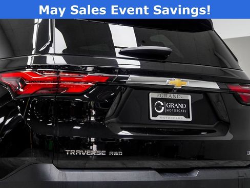 Used 2023 Chevrolet Traverse LT w/ LPO, Floor Liner Package AWD/4WD image 14