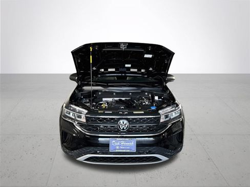 Certified 2022 Volkswagen Taos S FWD image 22