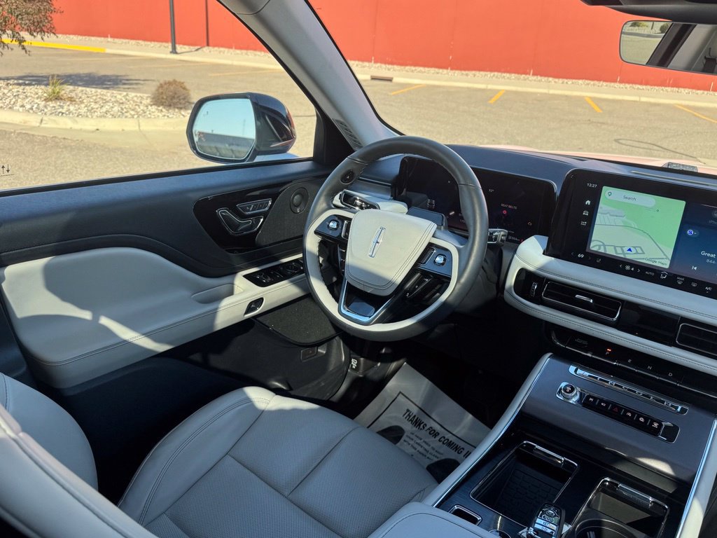 Used 2026 Lincoln Aviator AWD image 15