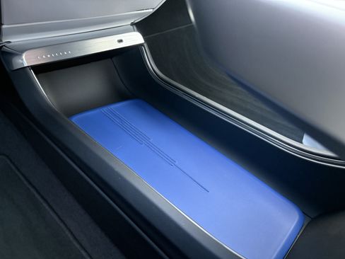 Certified 2024 Cadillac Lyriq Luxury RWD image 28