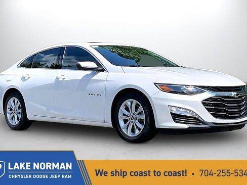 Used 2019 Chevrolet Malibu Hybrid w/ Leather Package FWD image 1
