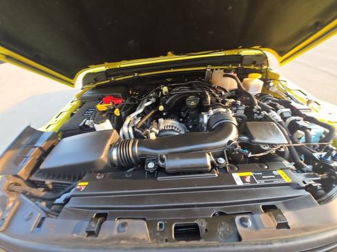 Used 2023 Jeep Gladiator Sport AWD/4WD image 24