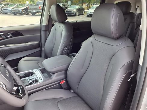 New 2026 Kia Carnival SX Prestige image 13