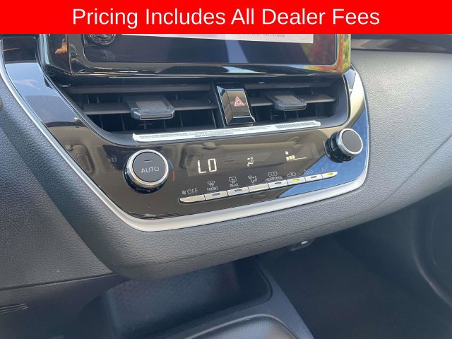 Used 2024 Toyota Corolla LE FWD image 33