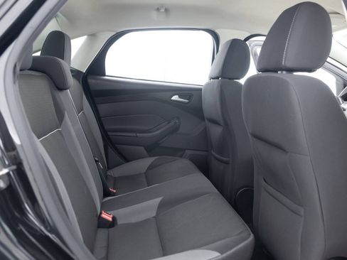 Used 2013 Ford Focus SE FWD image 29