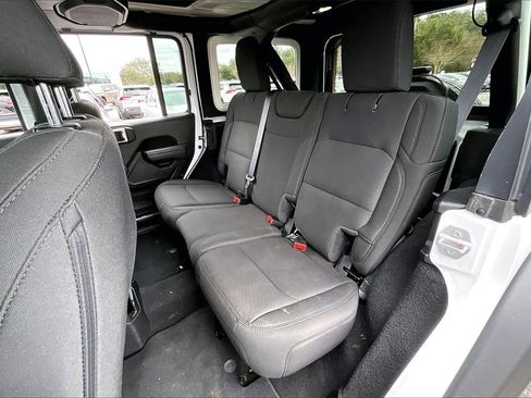 Used 2021 Jeep Wrangler Unlimited Sport image 19