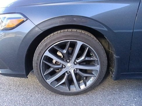 Used 2024 Honda Civic Touring image 10