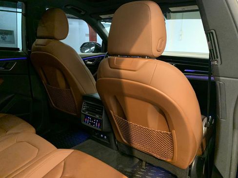 Used 2021 Audi Q8 Prestige w/ Prestige Package image 58