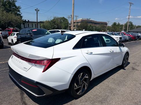 Used 2024 Hyundai Elantra Limited FWD image 8