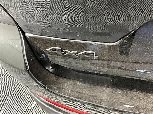 New 2025 Jeep Grand Cherokee Altitude image 9