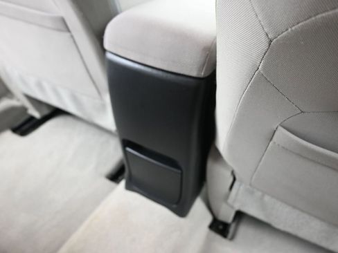 Used 2011 Nissan Rogue S image 36