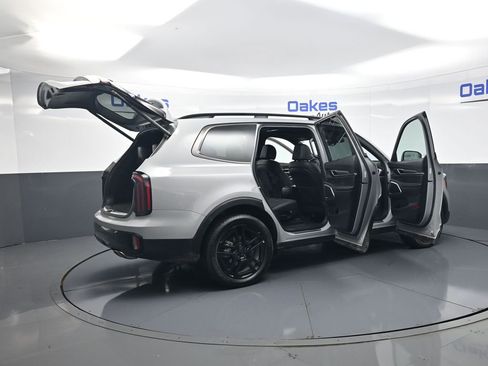 Certified 2025 Kia Telluride SX Prestige X-Line AWD/4WD image 58