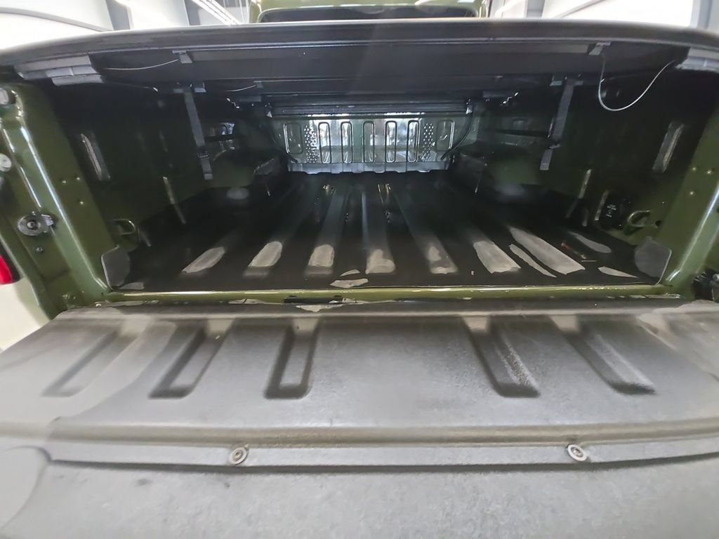 Used 2022 Jeep Gladiator Rubicon w/ LED Lighting Group AWD/4WD image 12