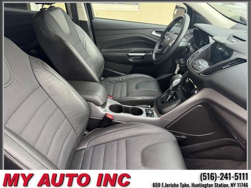 Used 2016 Ford Escape SE w/ SE Chrome Package AWD/4WD image 28