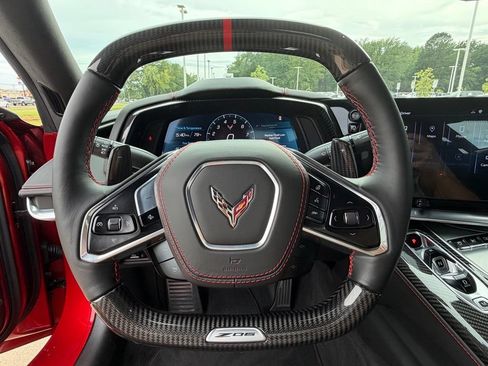 Used 2024 Chevrolet Corvette Z06 RWD image 31
