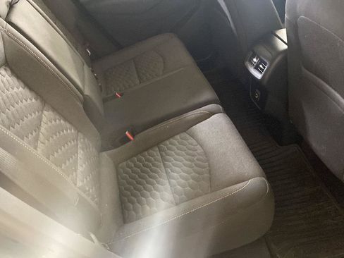 Used 2019 Chevrolet Equinox LT w/ Driver Convenience Package FWD image 47