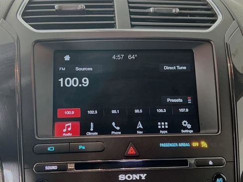 Used 2018 Ford Explorer Limited w/ Ford Safe & Smart Package image 16