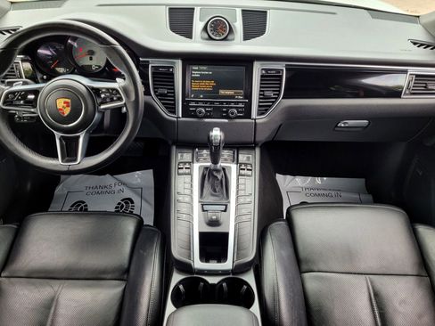 Used 2015 Porsche Macan S image 25
