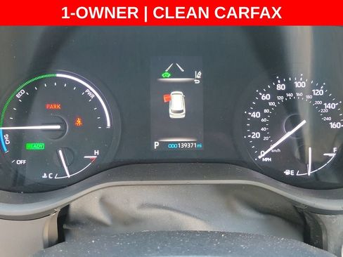 Used 2022 Toyota Sienna XLE w/ XLE Plus Package FWD image 3