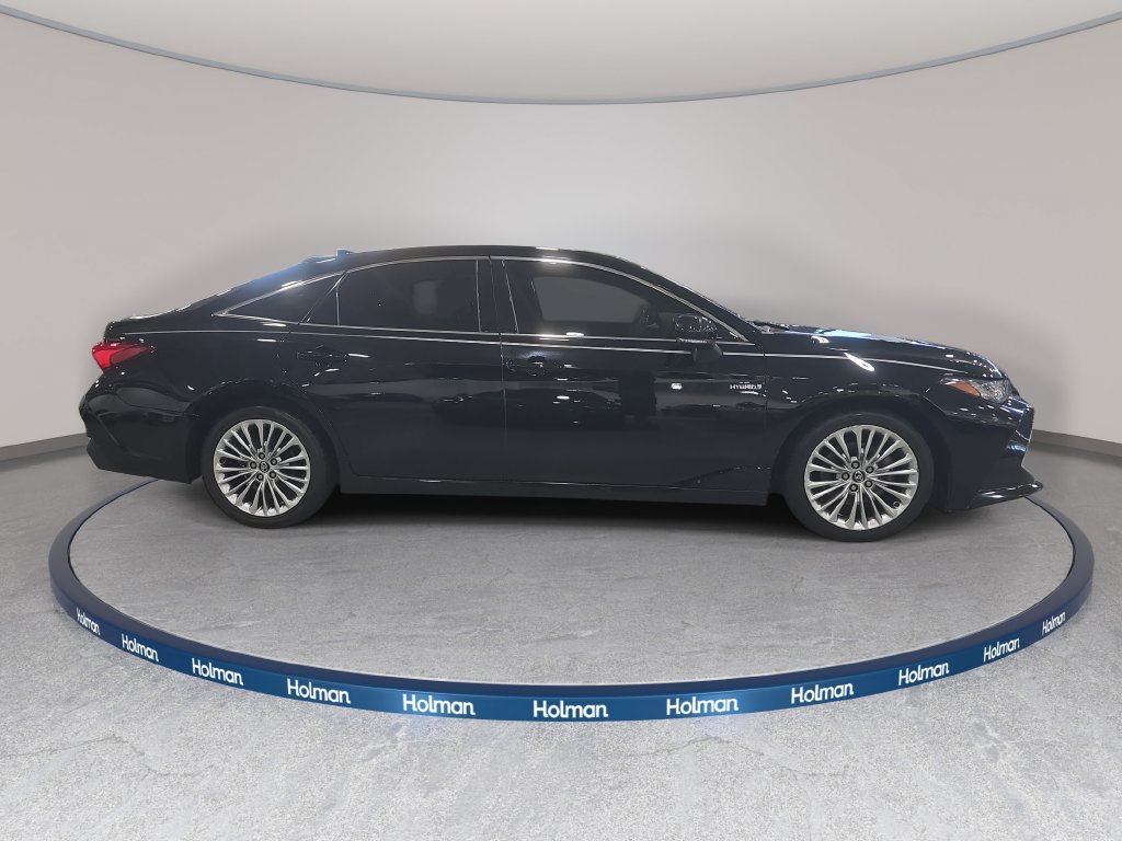 Used 2020 Toyota Avalon Limited w/ Advanced Safety Package FWD image 5