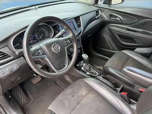 Used 2022 Buick Encore Preferred w/ Safety Package FWD image 4