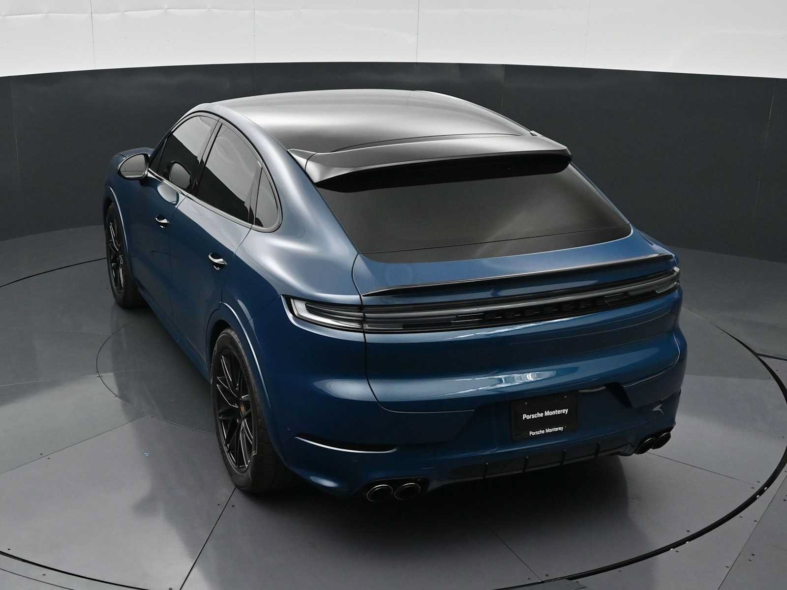 Certified 2026 Porsche Cayenne GTS AWD/4WD image 32