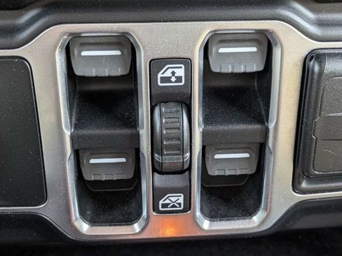 Used 2020 Jeep Wrangler Unlimited Sport AWD/4WD image 23