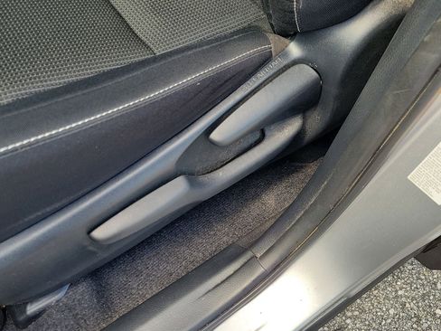 Used 2018 Toyota RAV4 XLE FWD image 17