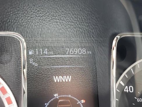 Used 2016 Nissan Titan SL image 26