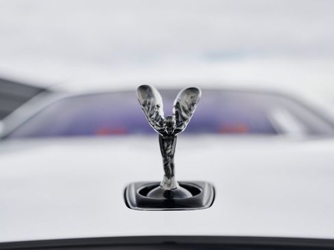 Used 2025 Rolls-Royce Ghost Black Badge image 9