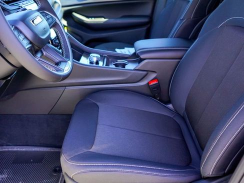 New 2026 Jeep Grand Cherokee Laredo RWD image 10