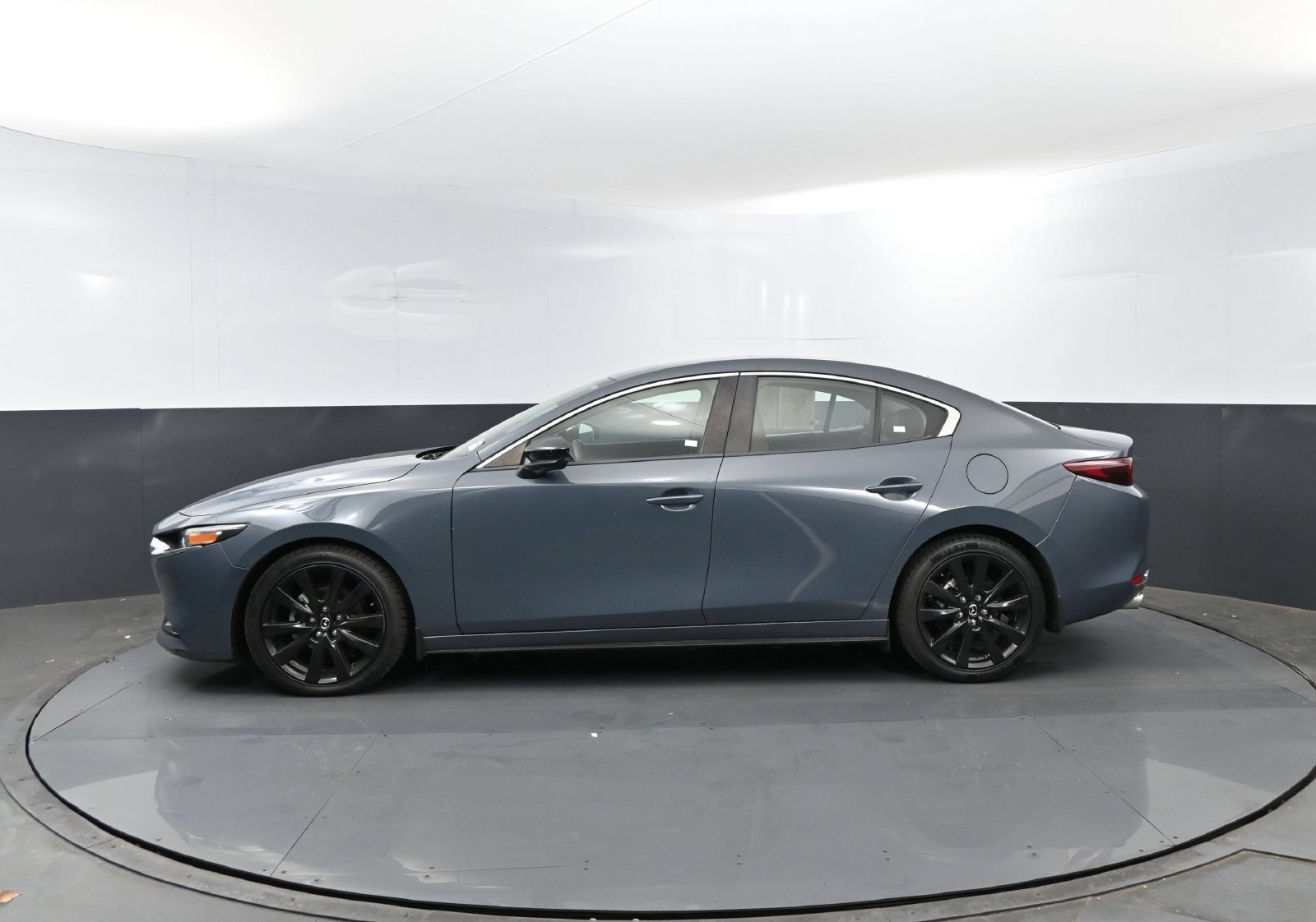 Used 2023 MAZDA MAZDA3 s FWD image 25