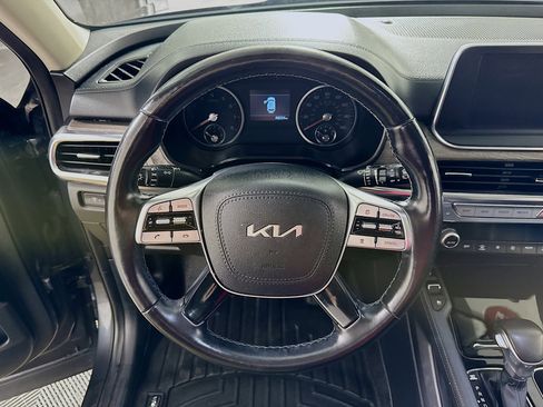 Used 2022 Kia Telluride EX w/ EX Premium Package image 16