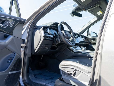 Used 2025 Audi Q7 3.0T Premium Plus image 14