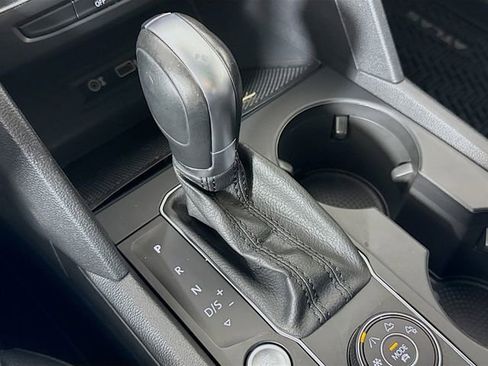 Used 2019 Volkswagen Atlas SE w/ Panoramic Sunroof Package image 18