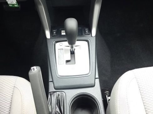 Used 2017 Subaru Forester 2.5i Premium w/ All-Weather Package image 20