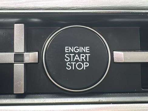 Certified 2025 Hyundai Santa Fe Limited FWD image 24